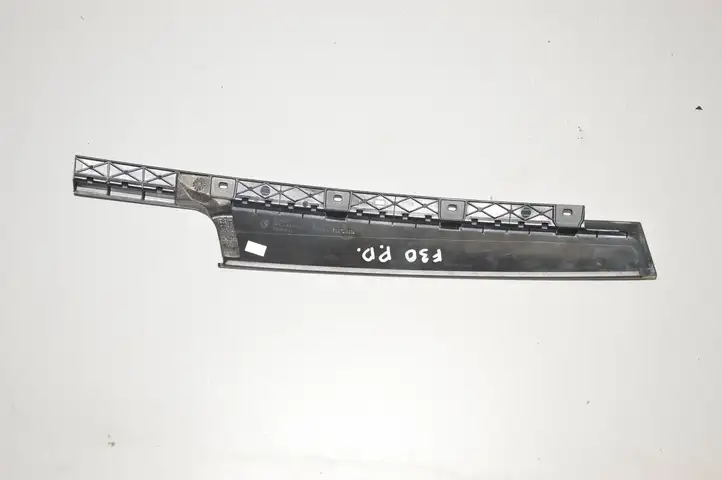 BMW 3 F30 F35 F31 (2012 - 2018) 7263384 Накладка стекла передней двери — фото 3