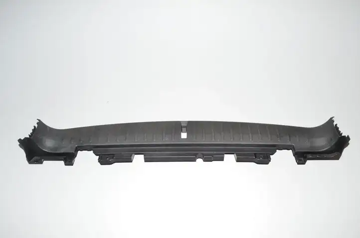 BMW X3 F25 (2010 - 2017) Отделка порога багажника — фото 3