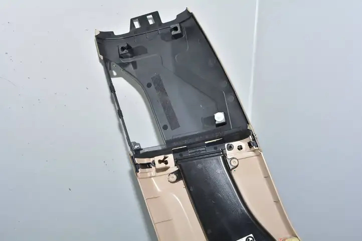 BMW 7 G11 G12 (2015 - 2022) 7355332 Нижняя обшивка стойки B — фото 7