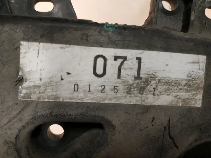 Toyota RAV 4 (XA20) (2000 - 2005) 0125201 Защита ремня ГРМ — фото 6