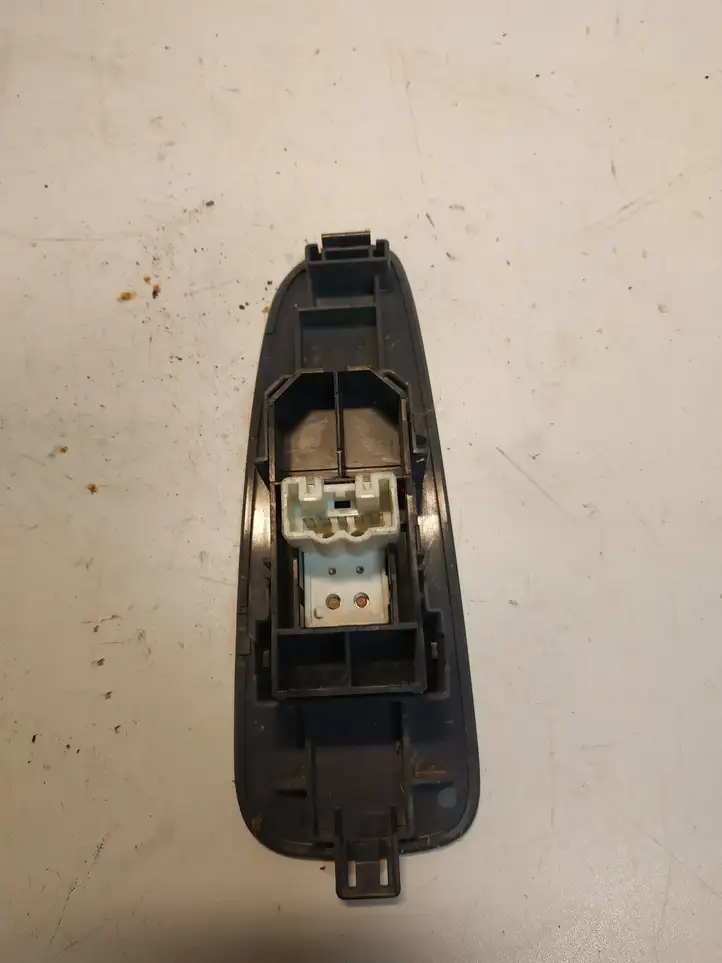 Toyota Previa (XR30, XR40) II (2000 - 2006) 76A047 Блок кнопок стеклоподъемников — фото 3
