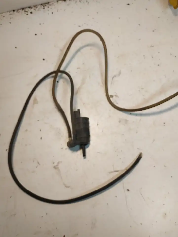 Nissan Almera N16 (2000 - 2010) 7700430702 Насос омывателя стекла — фото 3