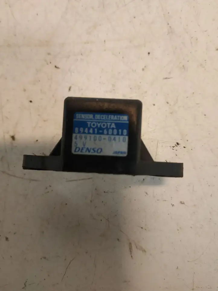 Toyota RAV 4 (XA20) (2000 - 2005) 8944160010 Датчик удара SRS — фото 2
