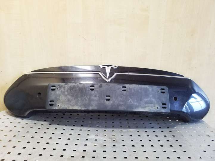 Tesla Model S (2016 - 2021)  102331200A Молдинг переднего бампера