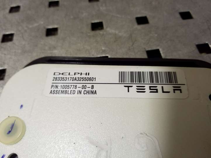 Tesla Model S (2016 - 2021)  100577800B Датчик давления сиденья