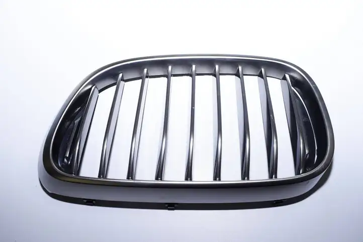 BMW 7 G11 G12 (2015 - 2022) 7467638 Верхняя решетка радиатора — фото 1