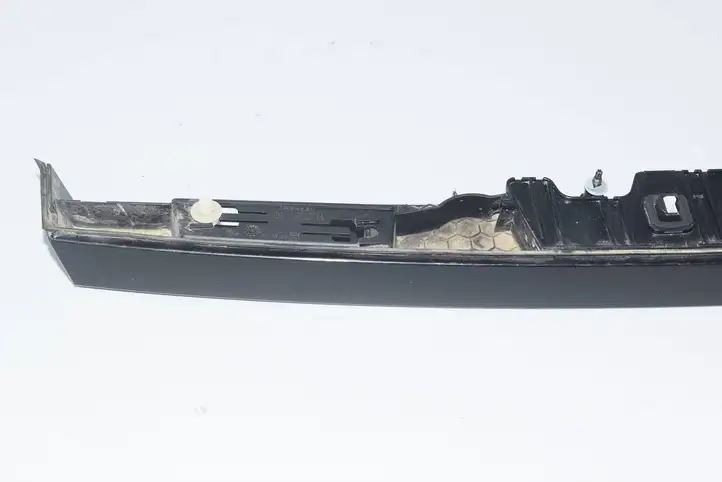 BMW 7 F01 (2008 - 2016) 7194176 Подсветка номера — фото 3