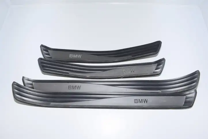 BMW 5 E60 E61 (2004 - 2010) Внутренняя обшивка порога (комплект) — фото 1