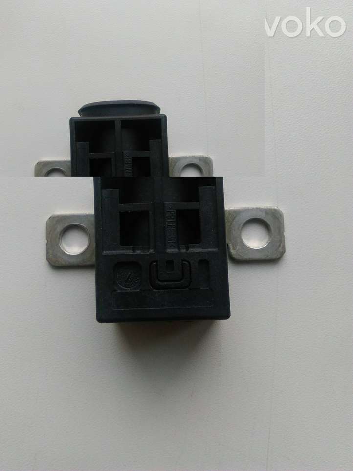 Audi A4 (2007 - 2011)  4F0915519 Плюсовый провод (аккумулятора)