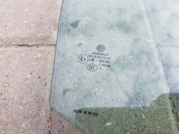 Volkswagen Jetta V (2005 - 2010) Стекло задней двери — фото 2