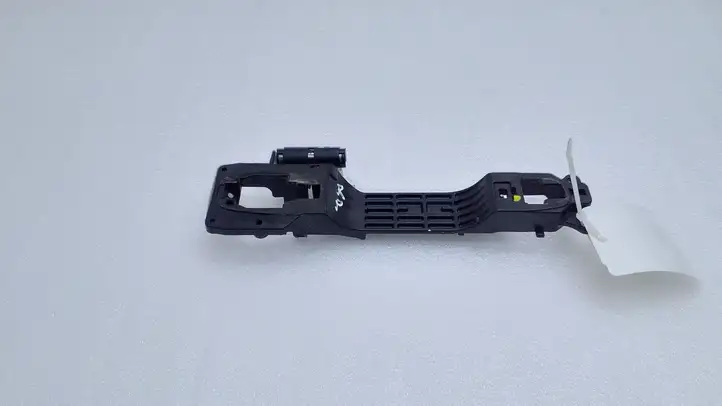 Suzuki SX4 S-Cross (2013 - 2021) Крепление наружной ручки передней двери — фото 1