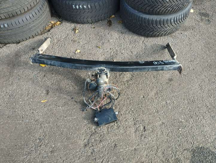 Volkswagen Touran I (2003 - 2010)  1T0803881B Комплект крюка