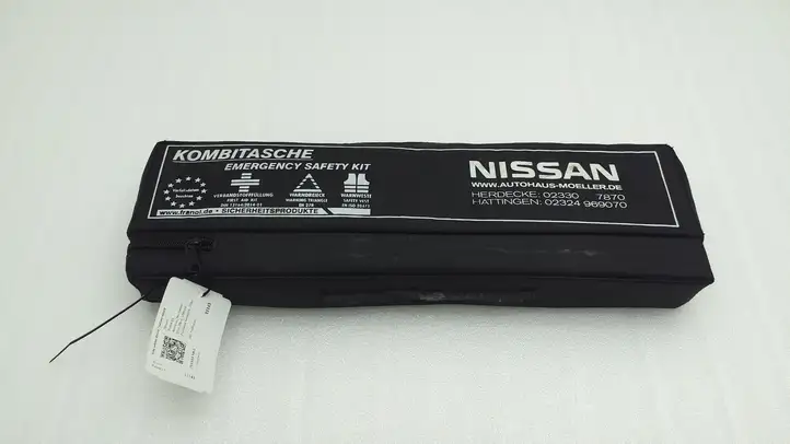 Nissan Pulsar (2014 - 2018) 023307870 Автомобильная аптечка — фото 1