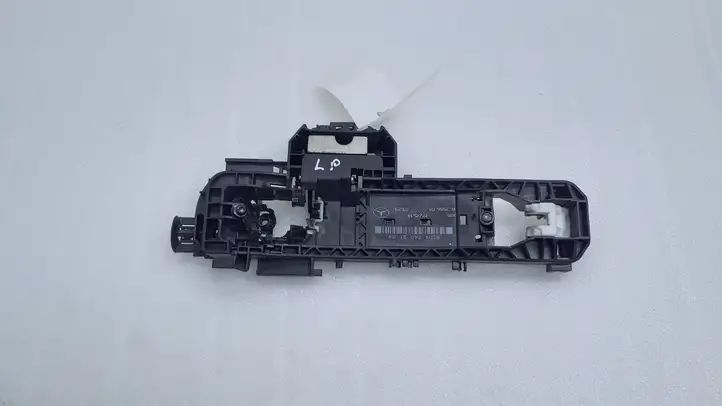 Mercedes-Benz B-class W246 (2014 - 2018) A2047602134 Крепление наружной ручки передней двери — фото 3