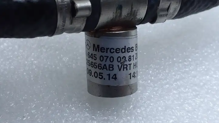 Mercedes-Benz B-class W246 (2014 - 2018) A6450700081 Датчик уровня топлива — фото 2