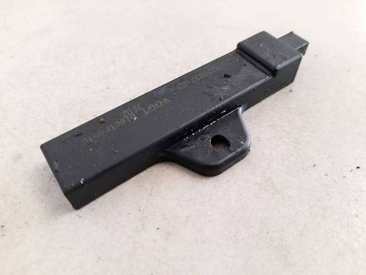 BMW 3 F30 F35 F31 (2012 - 2018)  6520922083202 Другой датчик