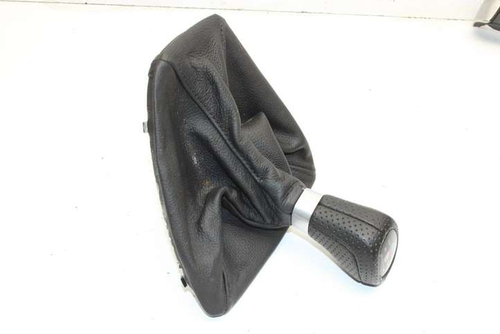 BMW 3 E92 E93 (2005 - 2014)  8037309 Отделка рычага переключения передач (кожа, головка)