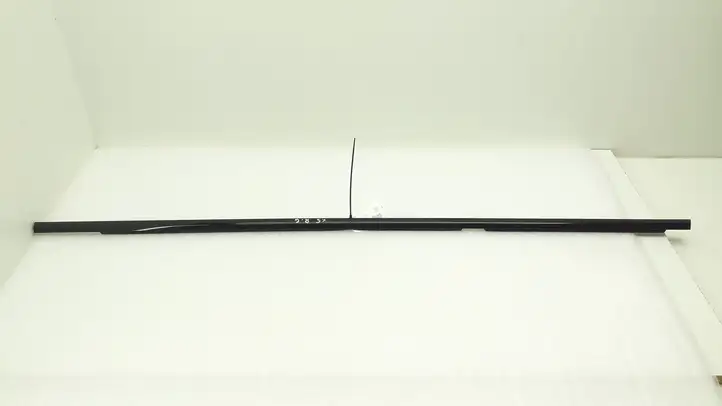 BMW X5 E70 (2006 - 2013) 7164531 Накладка стекла задней двери — фото 1