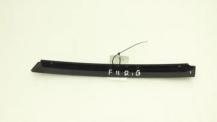 BMW 5 F10 F11 (2009 - 2016) Накладка стекла задней двери — фото 2