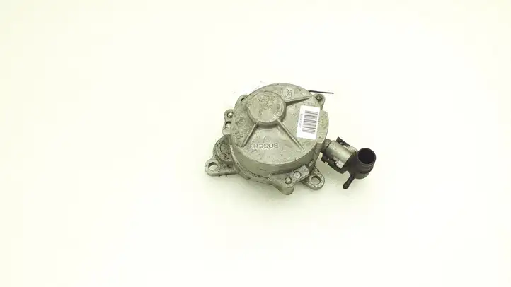 Nissan X-Trail T31 (2007 - 2014) 8200472458 Вакуумный насос — фото 1