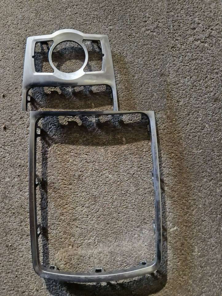 Audi A6 (2004 - 2008)  4F0864260A Рамка рычага переключения передач