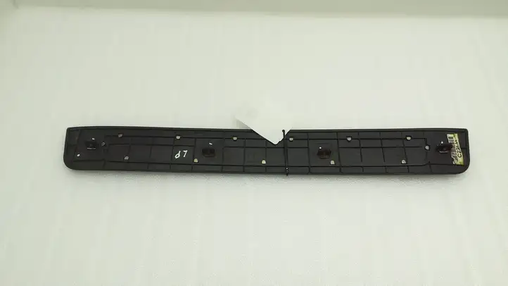 Hyundai Santa Fe (2005 - 2009) 858712B000 Внутренняя отделка переднего порога — фото 3
