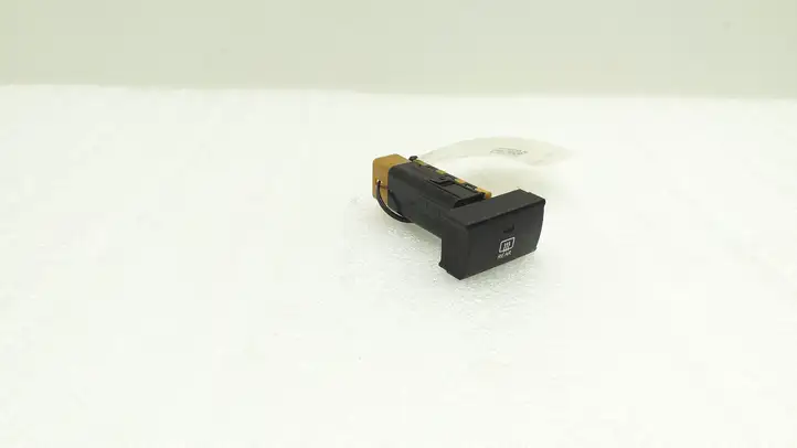 Hyundai Santa Fe (2005 - 2009) 621W05010 Кнопка обогрева стекла — фото 1