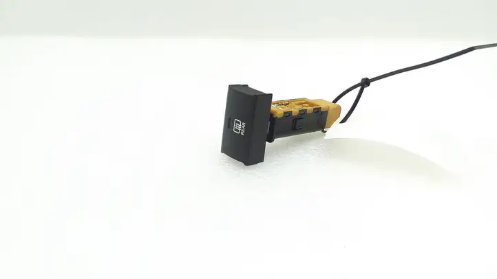 Hyundai Santa Fe (2005 - 2009) 621W05010 Кнопка обогрева стекла — фото 2