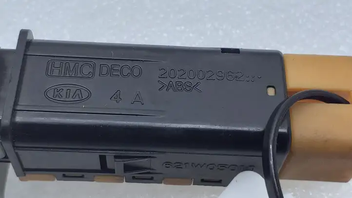 Hyundai Santa Fe (2005 - 2009) 621W05010 Кнопка обогрева стекла — фото 3