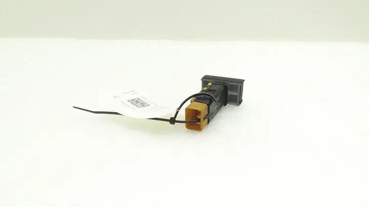 Hyundai Santa Fe (2005 - 2009) 621W05010 Кнопка обогрева стекла — фото 4