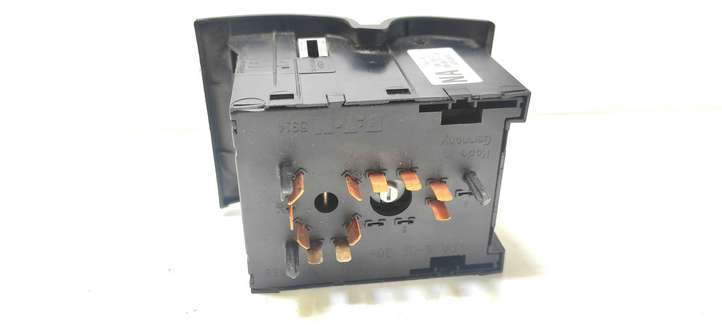 Opel Vectra (1999 - 2002)  09138337 Включатель фонарей