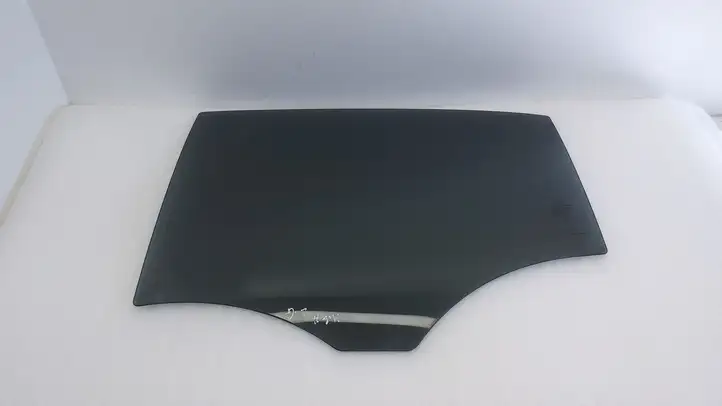 Mercedes-Benz A W176 (2012 - 2018) 43R006723 Стекло задней двери — фото 1