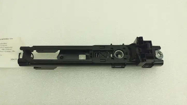 Mercedes-Benz A W176 (2012 - 2018) A0008600388 Электродвигатель регулировки ремня безопасности — фото 1
