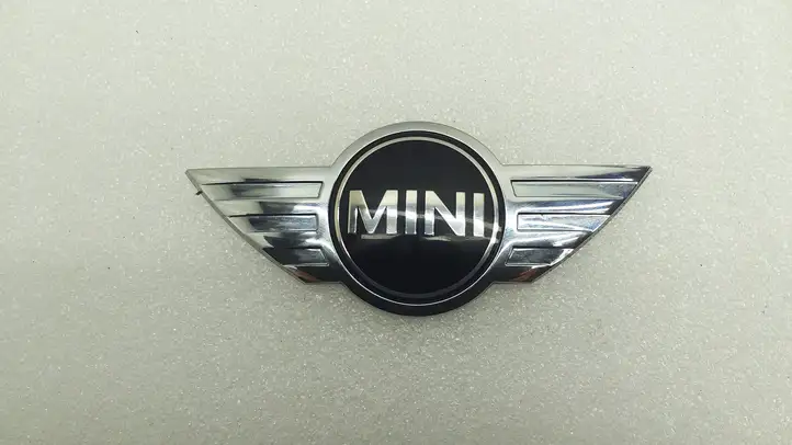 Mini One Cooper R57 (2007 - 2015) 2755602 Эмблема производителя — фото 1