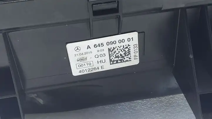 Mercedes-Benz A W176 (2012 - 2018) A6450900001 Корпус воздушного фильтра — фото 2