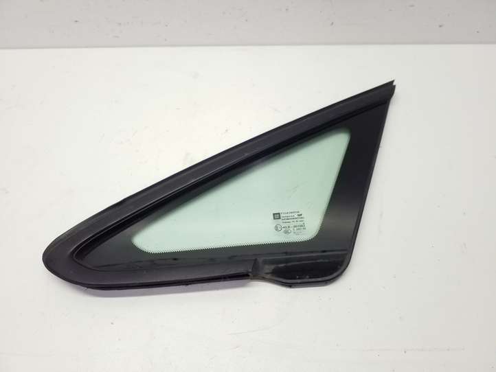 Opel Astra (2009 - 2012)  13265039 Треугольное стекло в передней части кузова