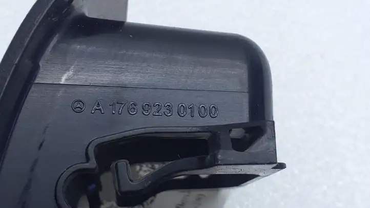 Mercedes-Benz A W176 (2012 - 2018) A1769230100 Заглушка ISOFIX — фото 2