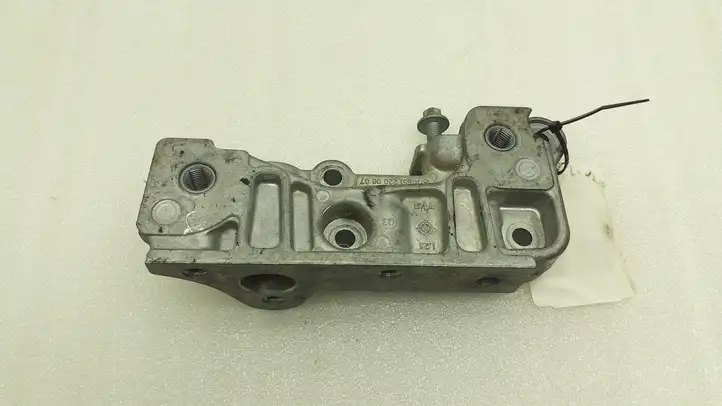Mercedes-Benz A W176 (2012 - 2018) A6512200607 Кронштейн двигателя — фото 1