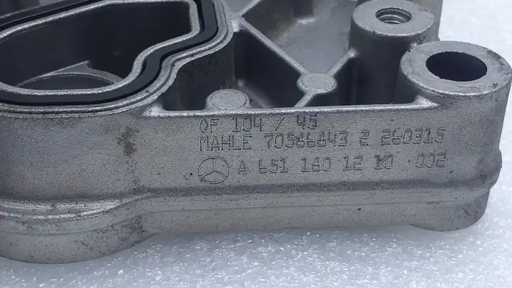 Mercedes-Benz A W176 (2012 - 2018) A6511801210 Кронштейн масляного фильтра — фото 2