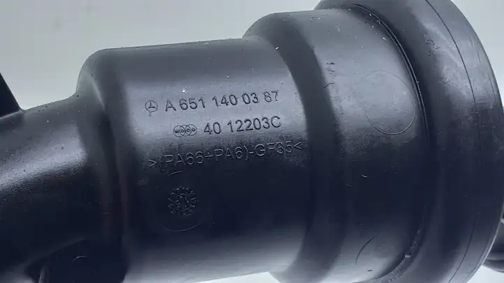Mercedes-Benz A W176 (2012 - 2018) A6511400387 Трубки интеркулера / Шланги интеркулера — фото 2