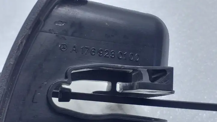 Mercedes-Benz A W176 (2012 - 2018) A1769230100 Заглушка ISOFIX — фото 2