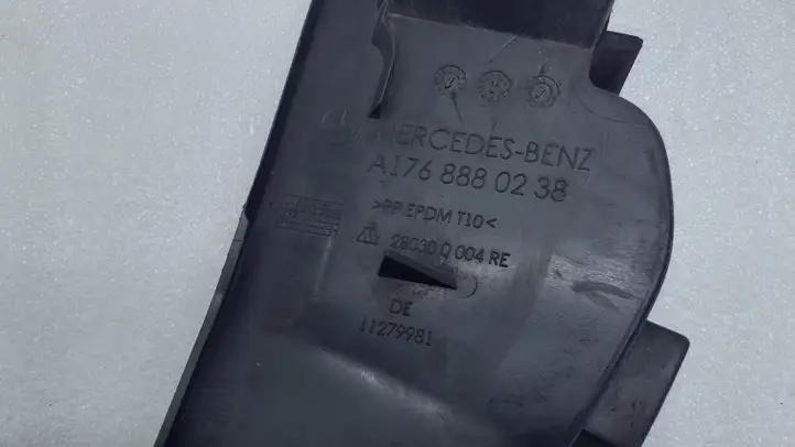 Mercedes-Benz A W176 (2012 - 2018) A1768880238 Дефлектор воздуха — фото 2