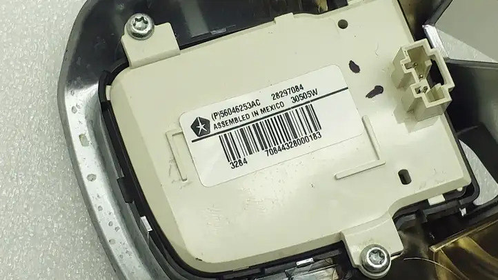 Dodge Grand Caravan (2007 - 2020) 56046253AC Кнопки на рулевом колесе — фото 2