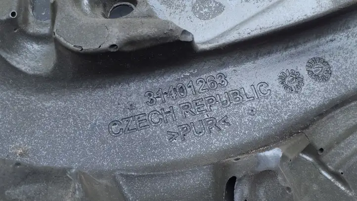 Volvo V60 (2013 - 2018) 31401263 Крышка двигателя декоративная — фото 4