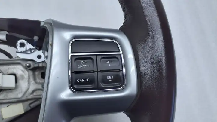 Dodge Grand Caravan (2007 - 2020) 3673490 Руль — фото 4