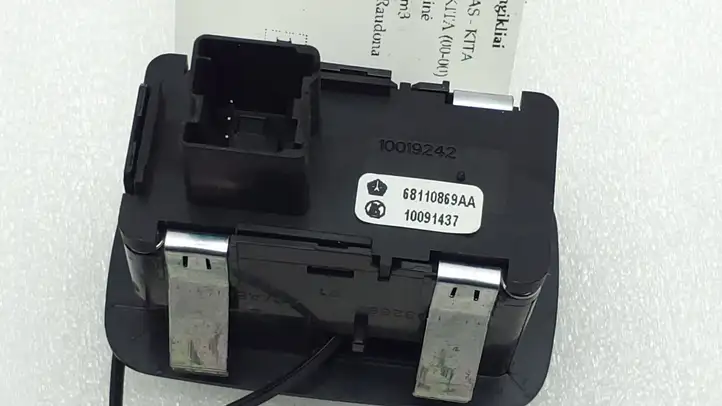 Dodge Grand Caravan (2007 - 2020) 68110869AA Блок кнопок стеклоподъемников — фото 3