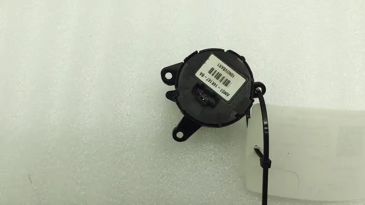 Ford Focus (2011 - 2015) AM5T14K147BA Кнопки на рулевом колесе — фото 4