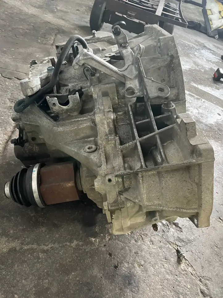 Nissan X-Trail T31 (2007 - 2014) JG75E Механическая коробка передач, 6 передач — фото 1