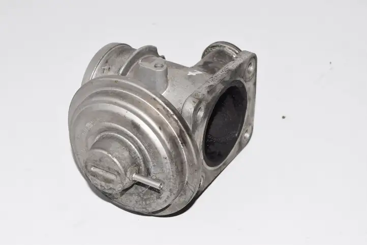 BMW X5 E53 (1999 - 2006) Клапан EGR — фото 2