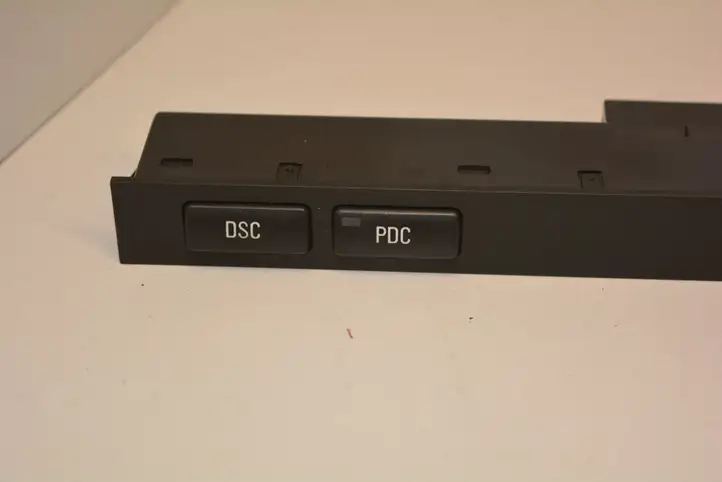 BMW 5 E39 (1996 - 2003) Кнопка DTC — фото 2